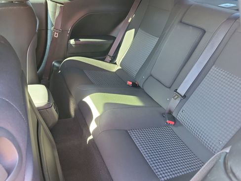 Used 2022 Dodge Challenger R/T image 5