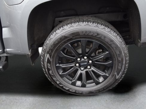 Used 2022 GMC Canyon Elevation w/ Elevation Premium Package image 8