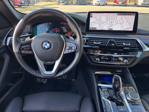 Used 2021 BMW 530i xDrive w/ Convenience Package AWD/4WD image 19