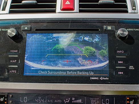 Used 2016 Subaru Outback 2.5i Limited AWD/4WD image 27