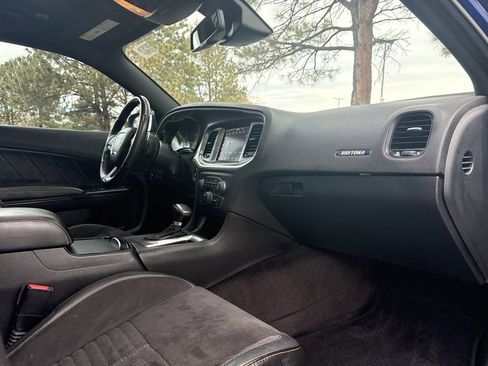 Used 2018 Dodge Charger R/T image 33