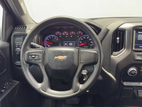 Used 2019 Chevrolet Silverado 1500 Custom w/ Custom Value Package RWD image 19