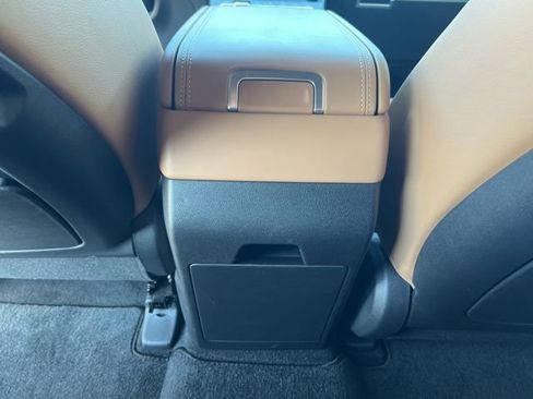 Used 2025 Hyundai Santa Fe Limited image 19