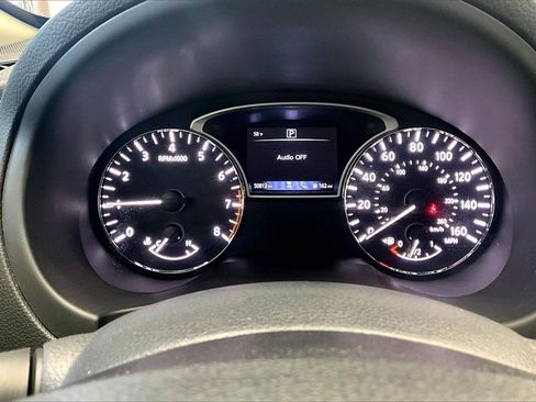 Used 2018 Nissan Altima 2.5 SL w/ 2.5 SL Technology Package image 22