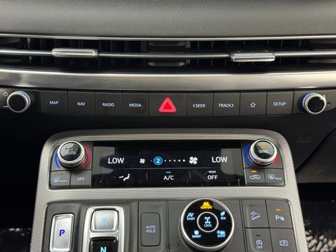Used 2023 Hyundai Palisade Calligraphy image 28