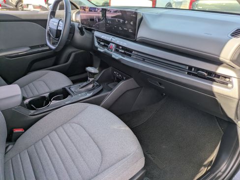 Certified 2025 Kia K4 EX image 12