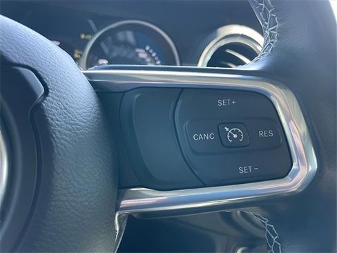 Used 2022 Jeep Wrangler Unlimited Sahara w/ Cold Weather Group image 40