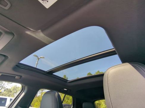New 2026 Chevrolet Equinox EV LT AWD/4WD image 35