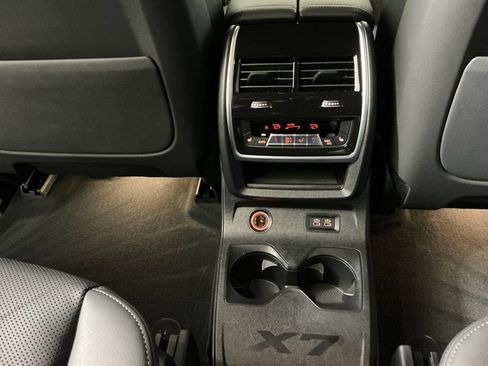 Certified 2026 BMW X7 xDrive40i w/ M Sport Package AWD/4WD image 27