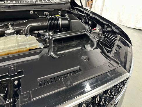 Used 2025 Lincoln Navigator Reserve image 74