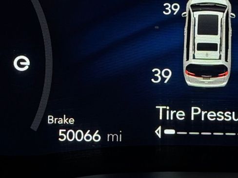 Used 2024 Chrysler Pacifica Select image 17