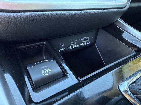 Used 2024 Subaru Legacy Premium image 32