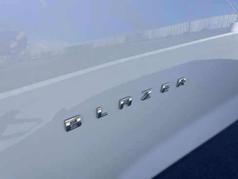 Used 2023 Chevrolet Blazer LT image 12