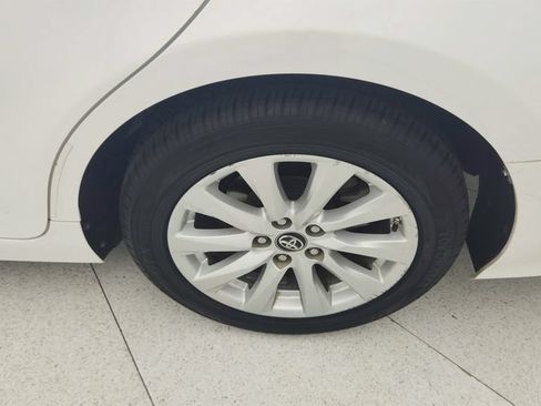 Used 2019 Toyota Camry LE FWD image 24