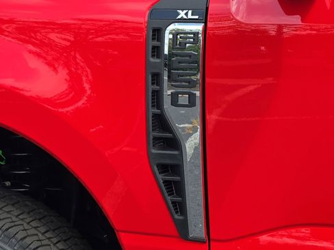 New 2026 Ford F250 XL w/ FX4 Off-Road Package image 40