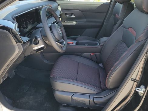 New 2026 Nissan Kicks SR w/ Cold Weather Package image 6