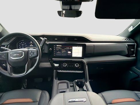 Used 2025 GMC Sierra 2500 AT4 w/ AT4 Premium Plus Package image 16