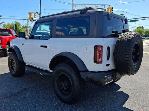 Certified 2022 Ford Bronco Badlands w/ Sasquatch Package AWD/4WD image 4