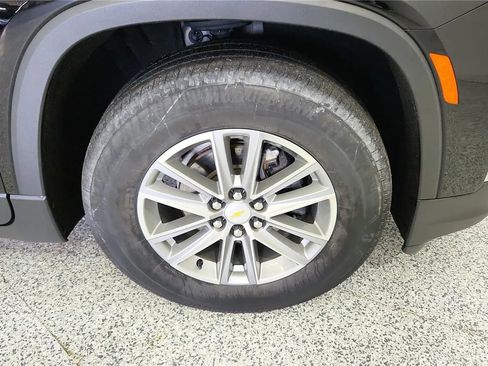 Used 2022 Chevrolet Traverse LT image 13