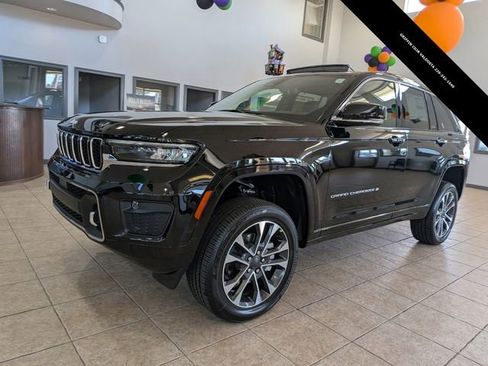 New 2025 Jeep Grand Cherokee Overland w/ Luxury Tech Group IV AWD/4WD image 7