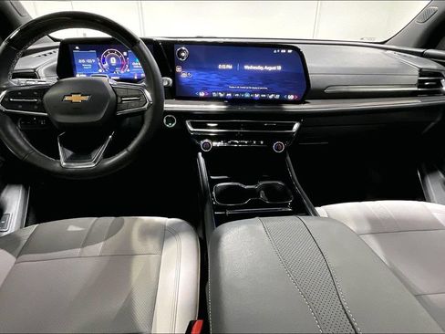 Used 2025 Chevrolet Traverse High Country w/ LPO, Floor Liner Package AWD/4WD image 18