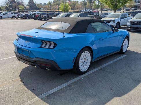 New 2026 Ford Mustang GT Premium w/ GT Performance Package RWD image 4