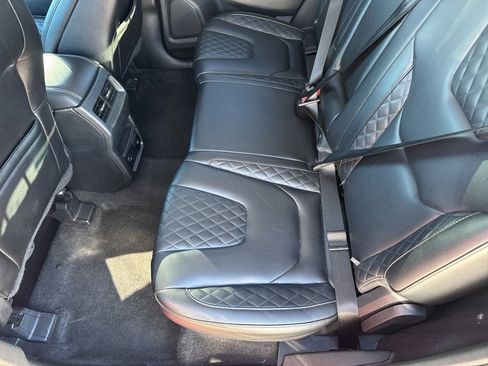 Used 2024 Ford Edge Titanium image 15