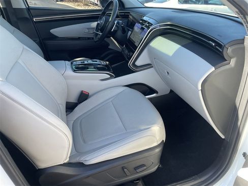 Used 2022 Hyundai Tucson Limited image 34
