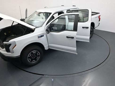 New 2024 Ford F150 Lightning Pro w/ Tow Technology Package image 36