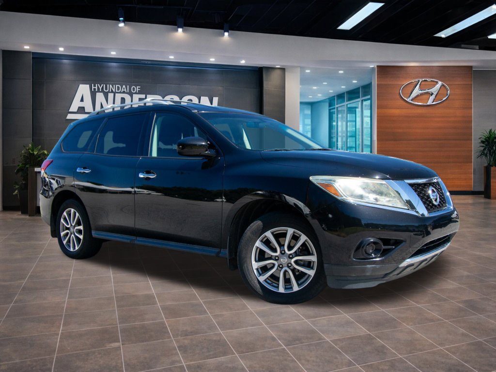 Used 2015 Nissan Pathfinder S FWD image 3
