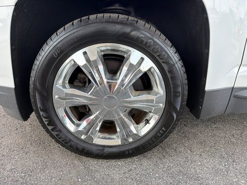 Used 2017 GMC Terrain SLT w/ Memory Package FWD image 20