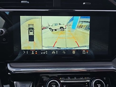 Used 2024 GMC Sierra 3500 Denali Ultimate image 15