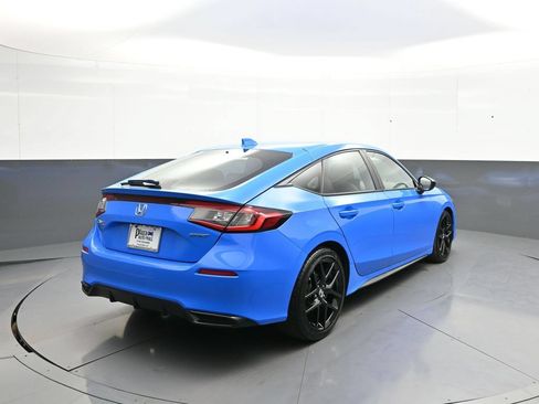 Used 2024 Honda Civic Sport image 6