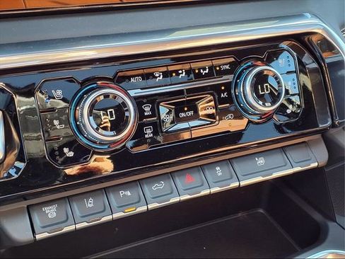 New 2026 GMC Sierra 3500 Denali Ultimate image 13