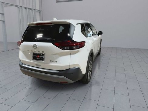Used 2022 Nissan Rogue SV AWD/4WD image 8