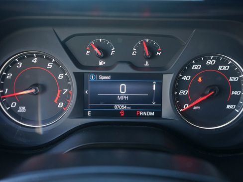 Used 2019 Chevrolet Camaro LT w/ RS Package image 28