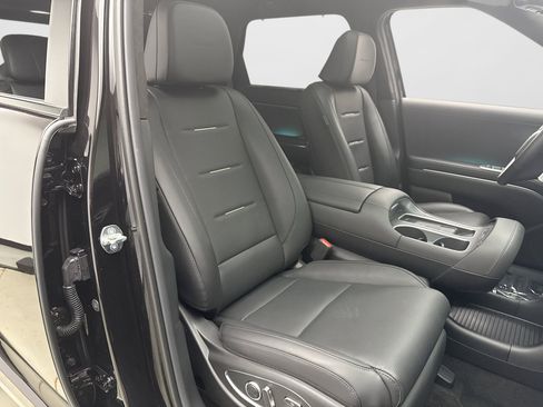 Used 2026 Hyundai Palisade Calligraphy AWD/4WD image 17