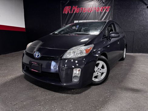 Used 2010 Toyota Prius Three FWD image 1