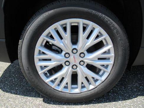 New 2026 GMC Acadia Elevation w/ Elevation Premium Package FWD image 8