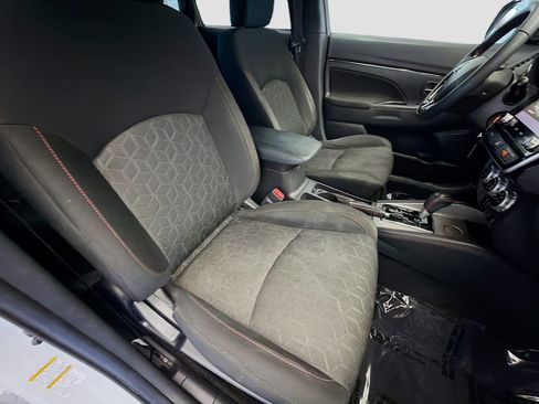 Used 2024 Jeep Wrangler Sport S image 14