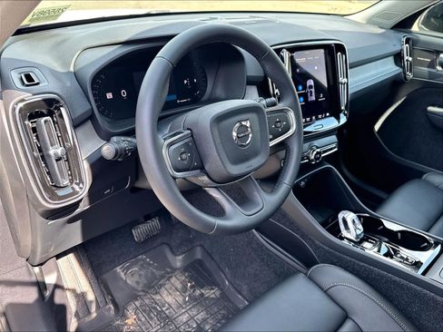 New 2026 Volvo XC40 B5 Ultra w/ Protection Package Premier AWD/4WD image 8