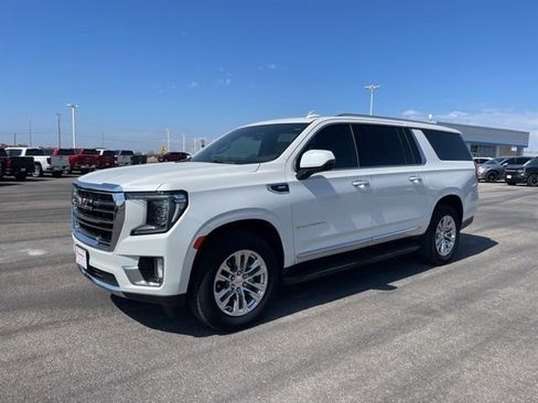 Used 2021 GMC Yukon XL SLT w/ SLT Luxury Plus Package image 1