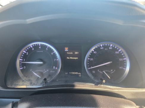 Used 2019 Toyota Highlander XLE AWD/4WD image 16