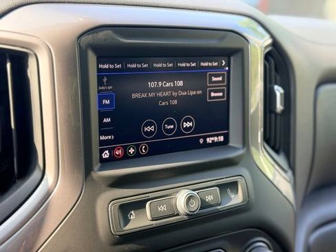 Used 2020 Chevrolet Silverado 1500 Custom w/ Custom Value Package AWD/4WD image 13
