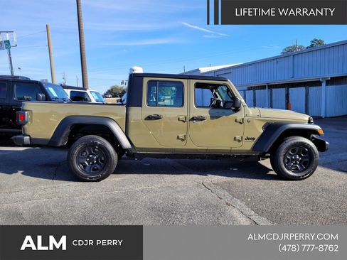 New 2026 Jeep Gladiator Sport AWD/4WD image 14