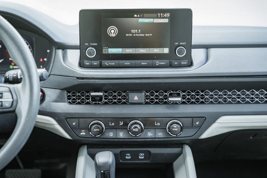 Used 2023 Honda Accord EX image 17