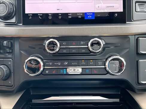 New 2026 Ford F350 Platinum w/ Platinum Plus Package AWD/4WD image 23