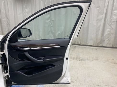 Used 2021 BMW X1 xDrive28i w/ Convenience Package image 21