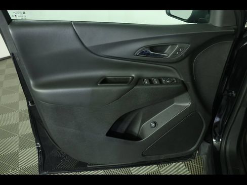 Used 2023 Chevrolet Equinox LT AWD/4WD image 23