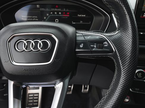 Used 2023 Audi SQ5 Premium Plus w/ Premium Plus Package AWD/4WD image 19